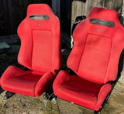 Set of reclining red Dc2/ek9 Recaro seats